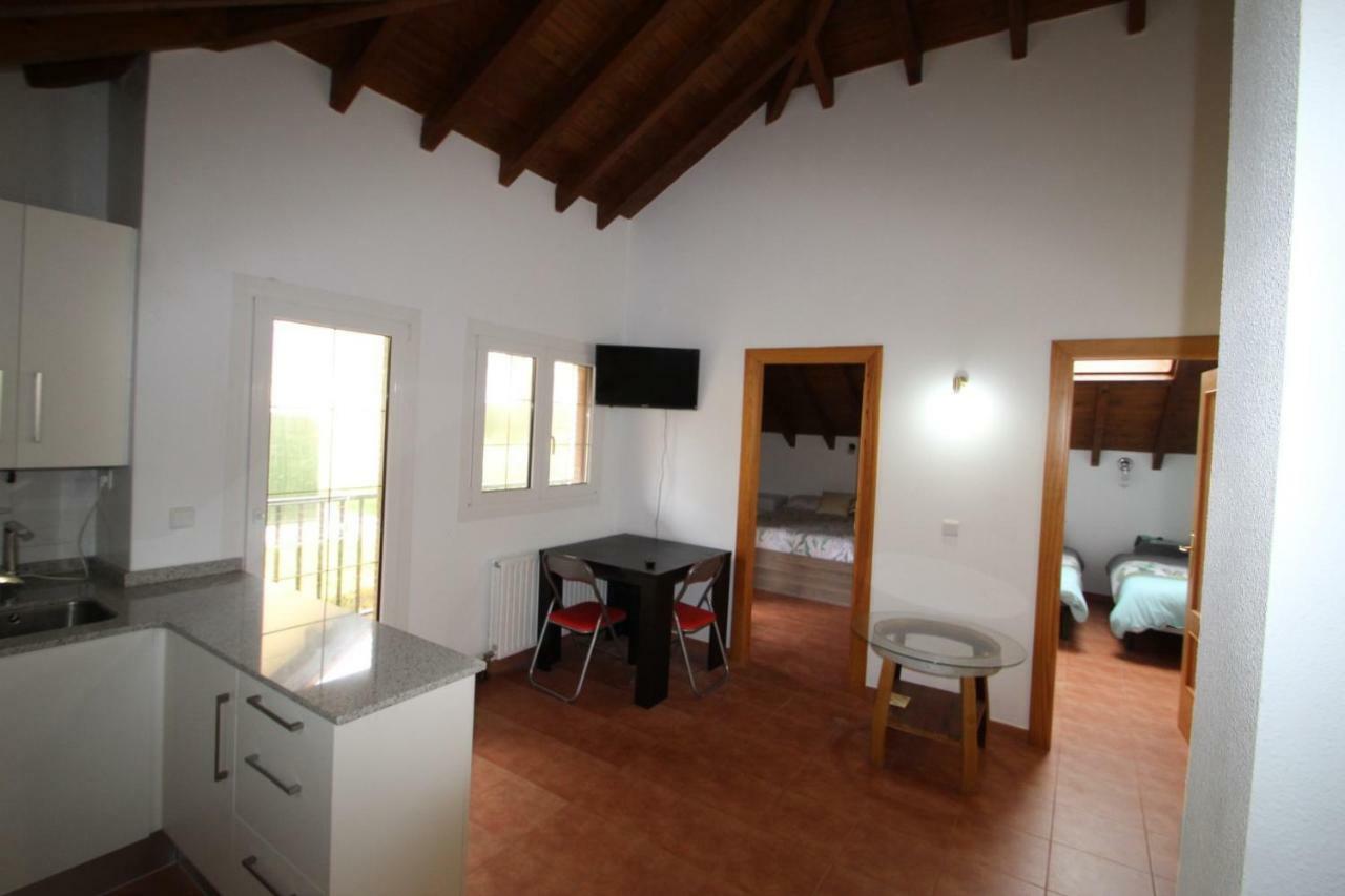 Urbanizacion Lagos Azules Apartamento Комільяс Екстер'єр фото
