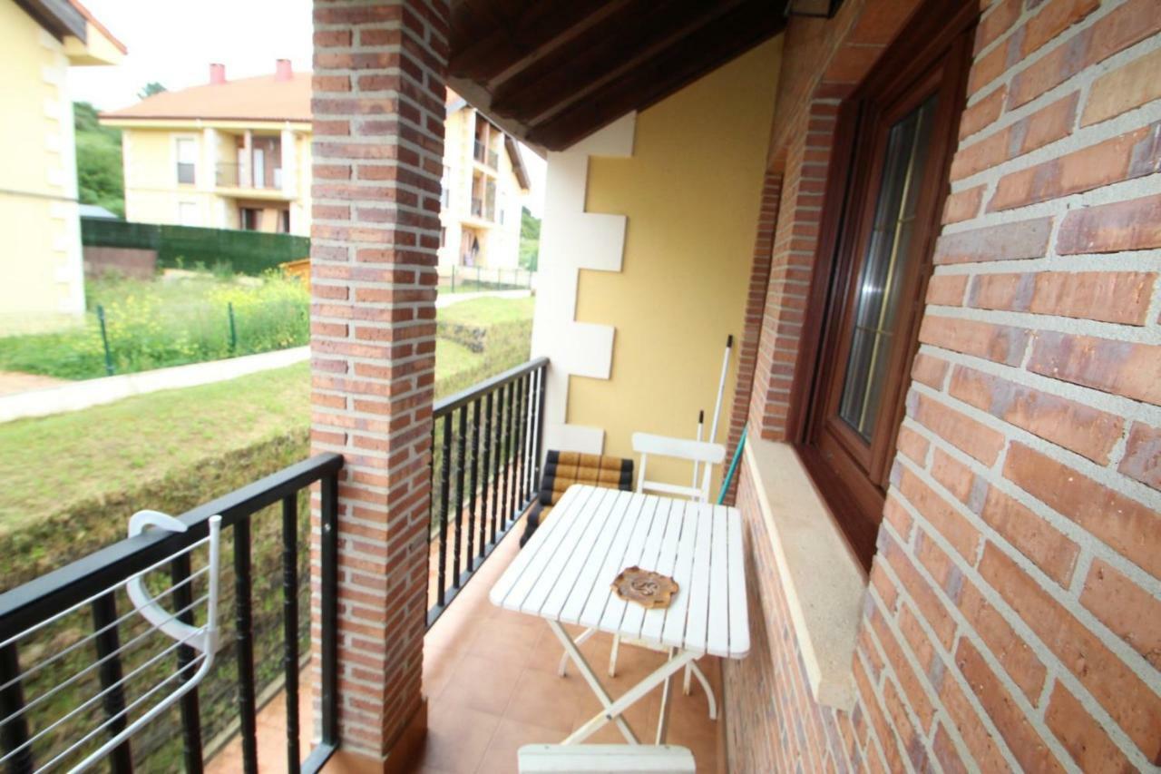 Urbanizacion Lagos Azules Apartamento Комільяс Екстер'єр фото